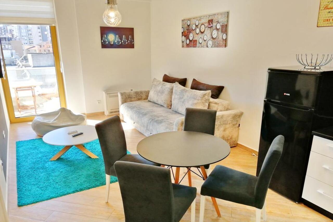 Sea Breeze Lux Apartments Будва Екстериор снимка