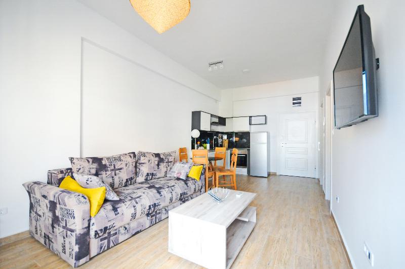 Sea Breeze Lux Apartments Будва Екстериор снимка