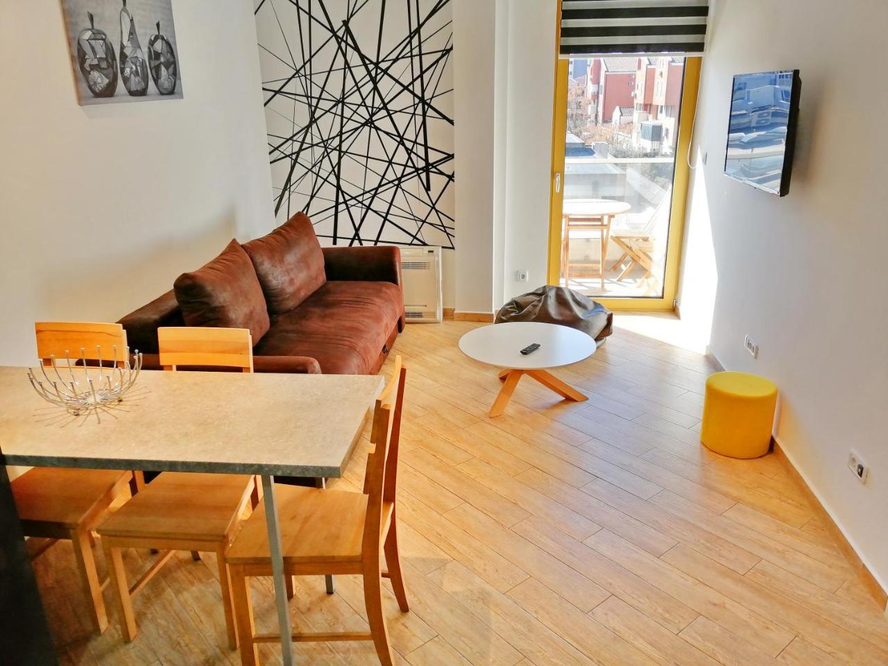Sea Breeze Lux Apartments Будва Екстериор снимка