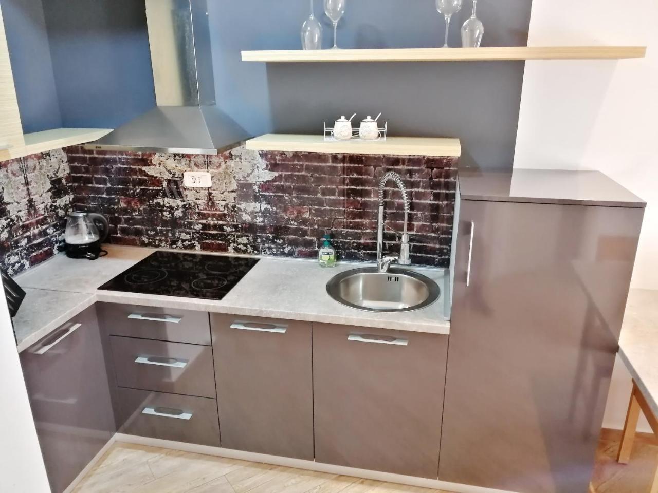 Sea Breeze Lux Apartments Будва Екстериор снимка