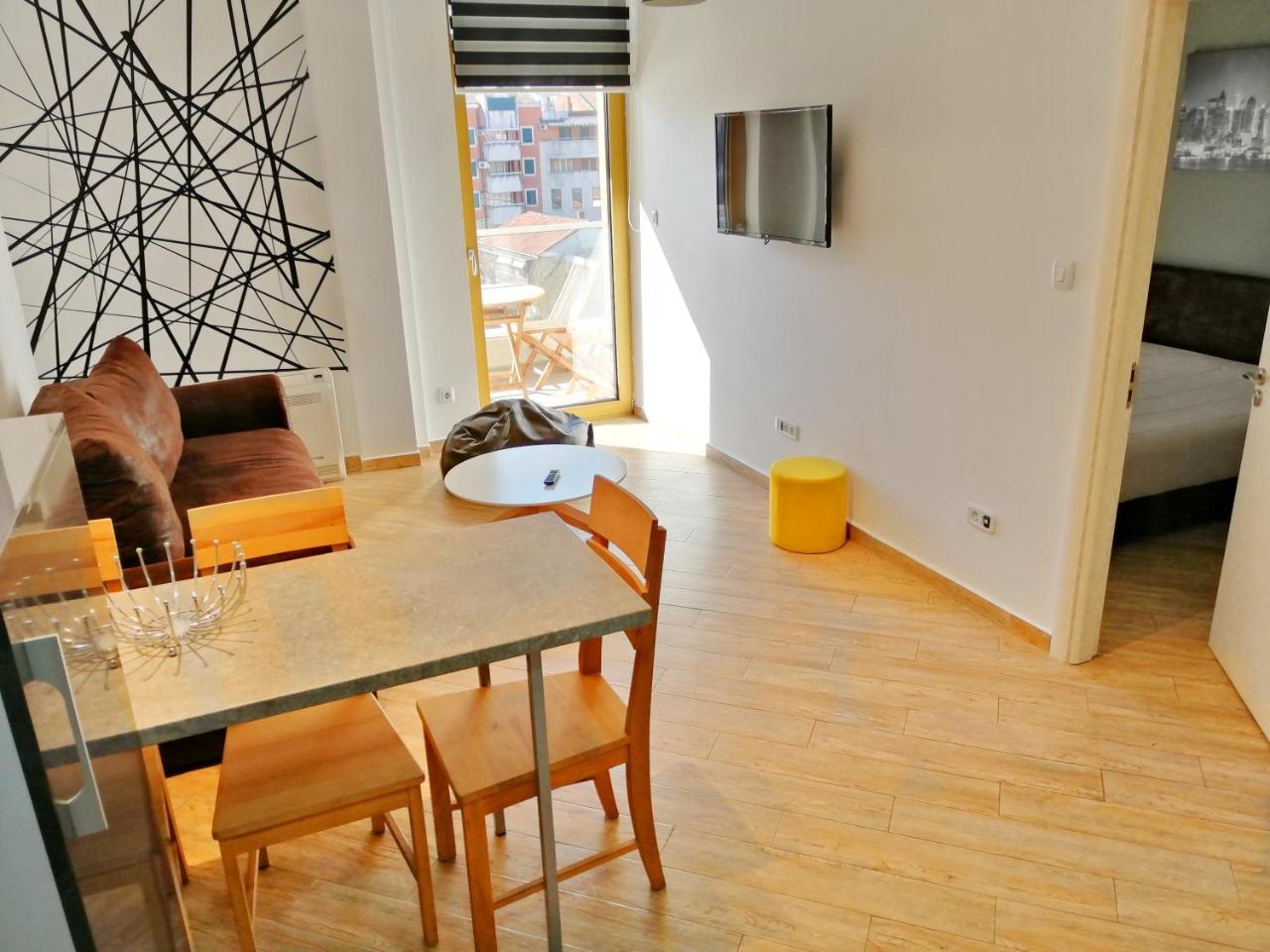 Sea Breeze Lux Apartments Будва Екстериор снимка