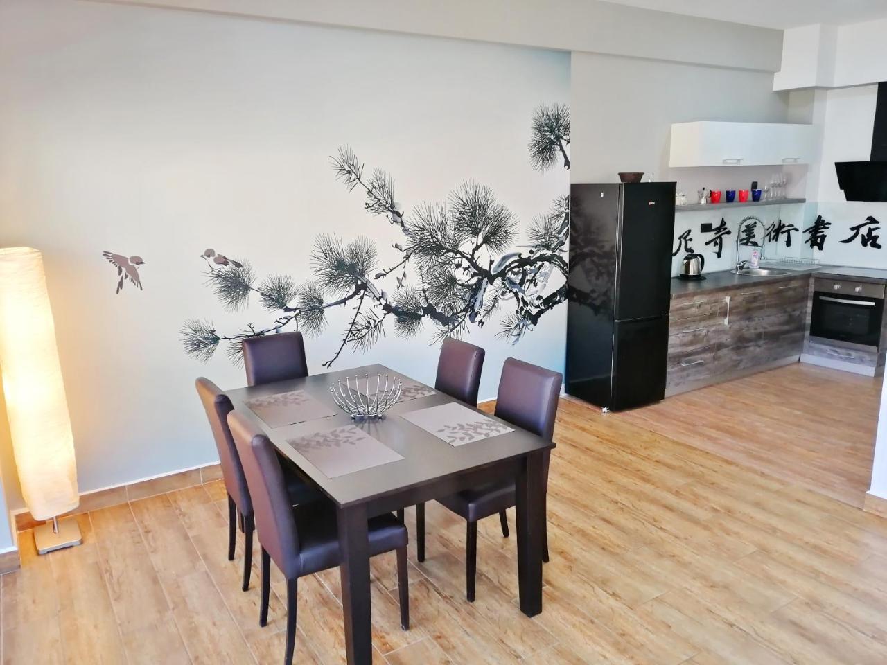 Sea Breeze Lux Apartments Будва Екстериор снимка